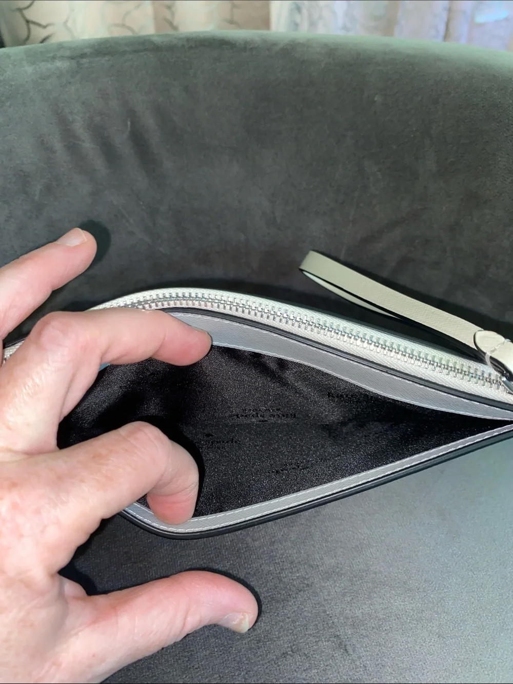 Kate Spade Lucy Bicolor Medium L-Zip Wristlet Platinum Grey Wallet Colorblock